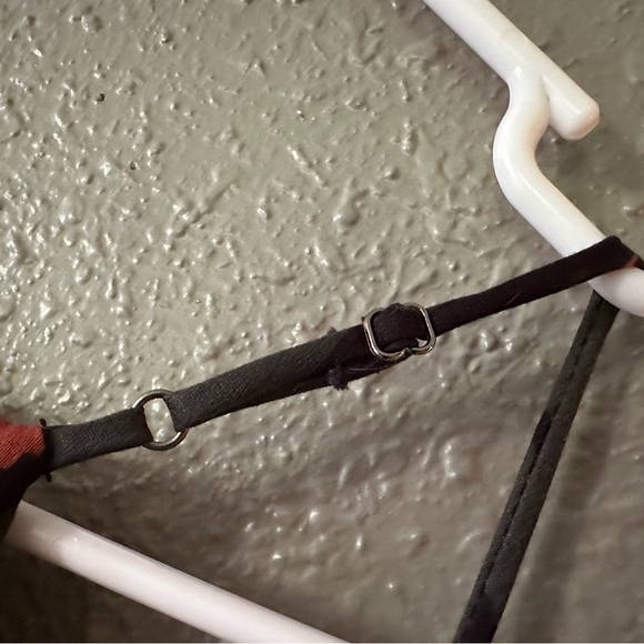 Woman’s Vici Size L Green Coral Print Razor Back Tank Top NWT - Picture 7 of 9